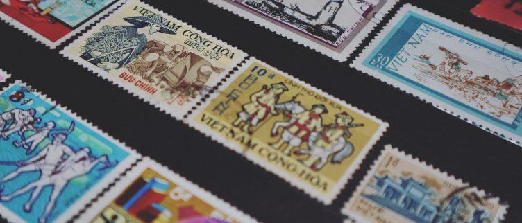Hoe wordt de waarde van een postzegel bepaald?