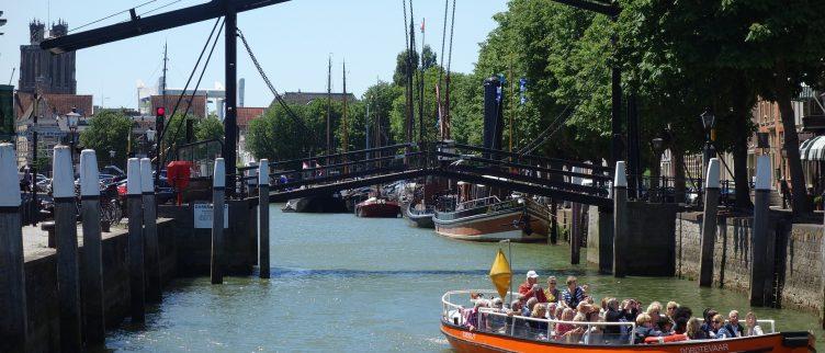 Rondvaart Groningen; opties, arrangementen en aanbieders