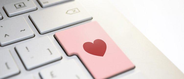 Hoe kun je Tinder op je pc of laptop gebruiken?