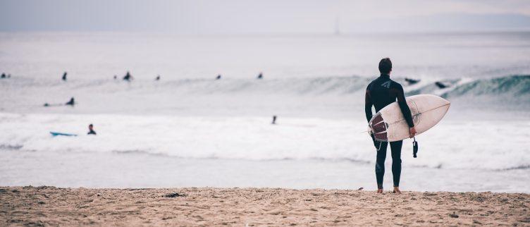 8 Plekken waar je kunt leren surfen in Europa
