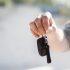 Waar kun je een auto huren zonder creditcard?