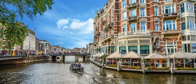 6 opties om een boot te huren in Amsterdam